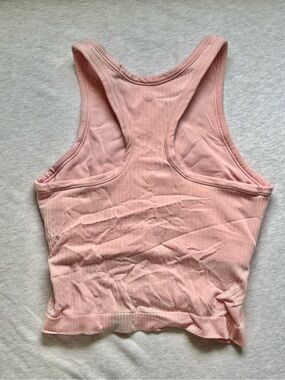*minor flaws* lululemon pink sports bra / crop tank